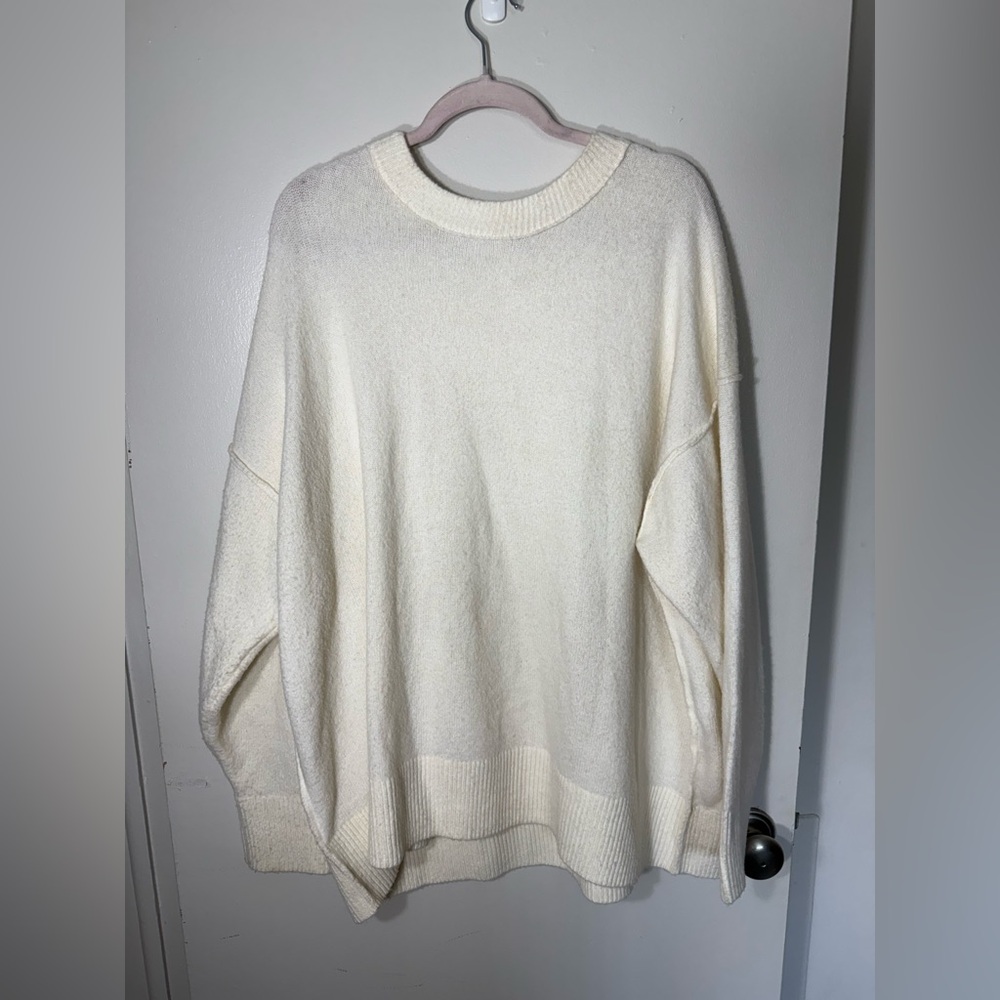 Aerie Cream Crewneck Sweater